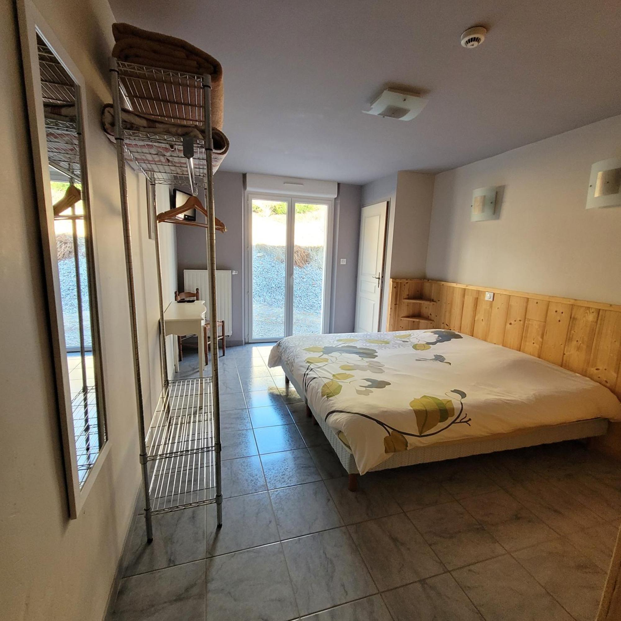 Hotel Du Lac Des Corbeaux ลาแบรส ภายนอก รูปภาพ