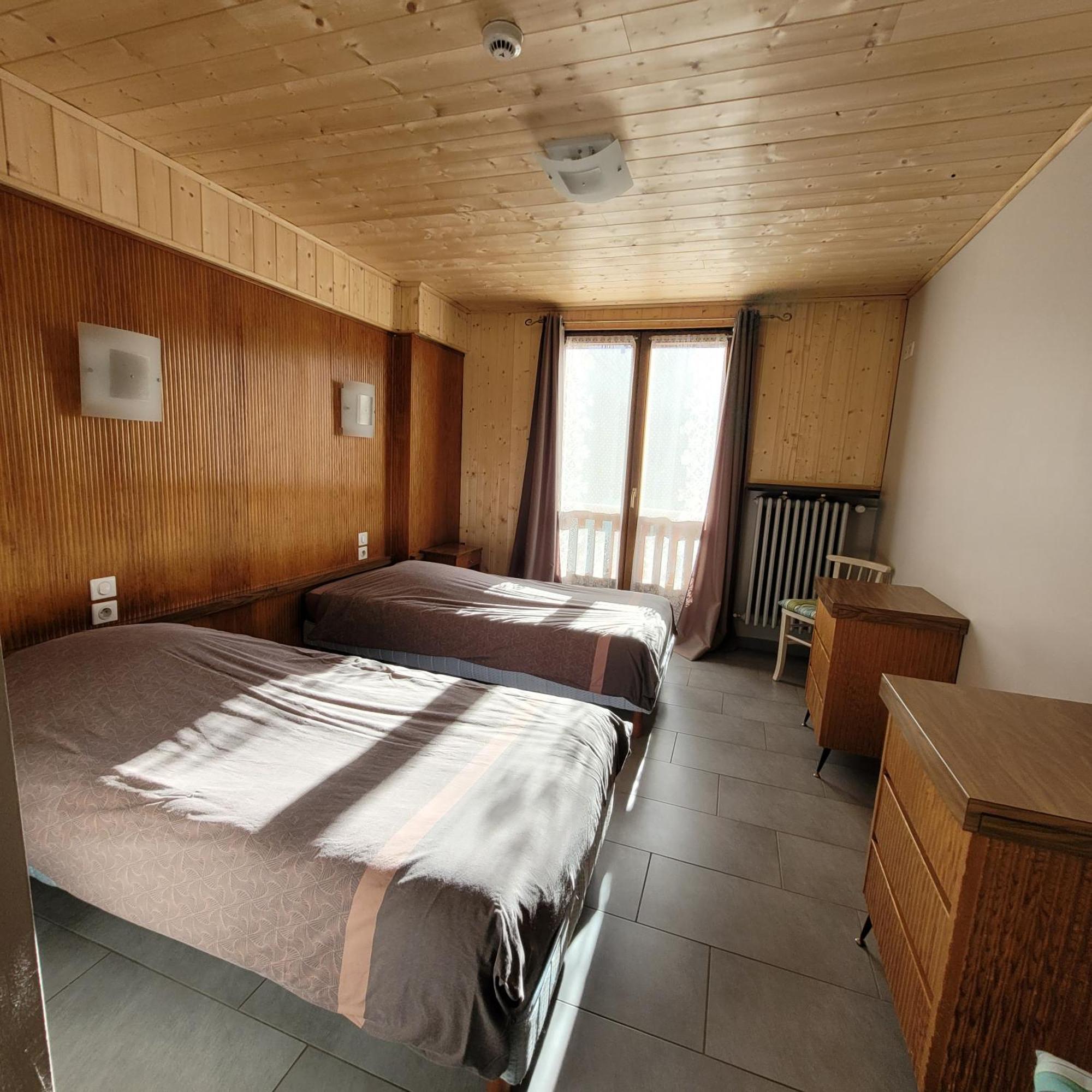 Hotel Du Lac Des Corbeaux ลาแบรส ภายนอก รูปภาพ